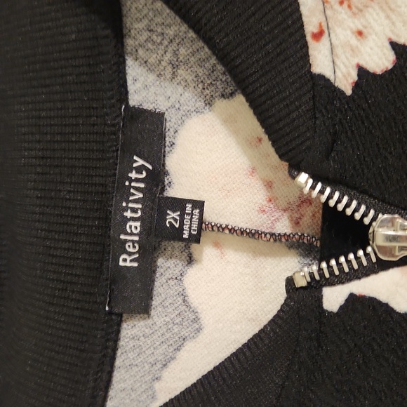 Floral jacket - Picture 2 of 3